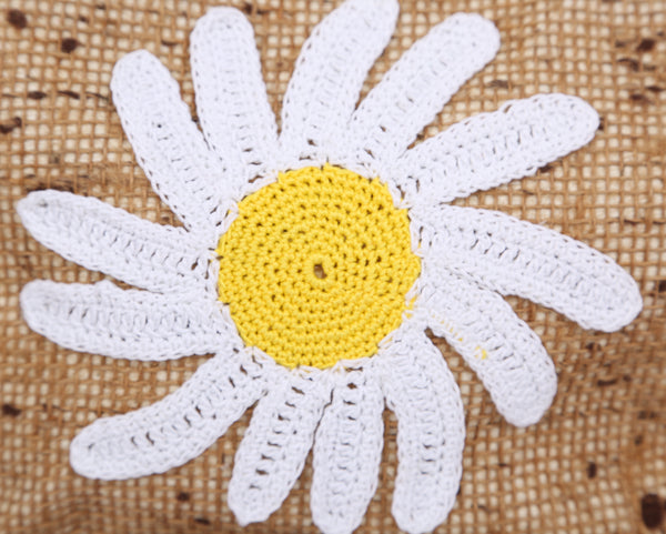 White Knitted Daisy Pouch